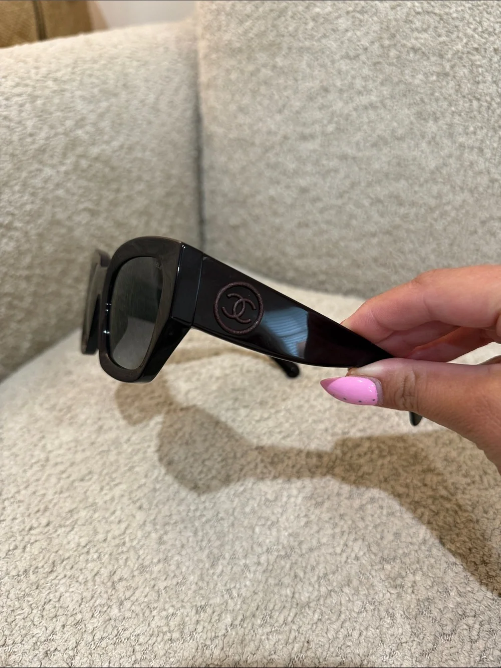 Chanel 5506-a deep burgundy Oversized Square Sunglasses in Black - Picture 4 of 7